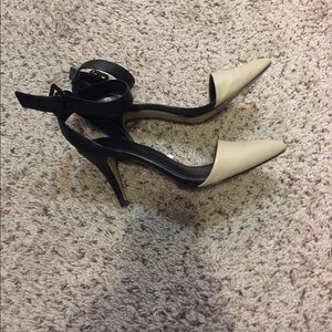 ALDO BLACK HEELS SIZE 7